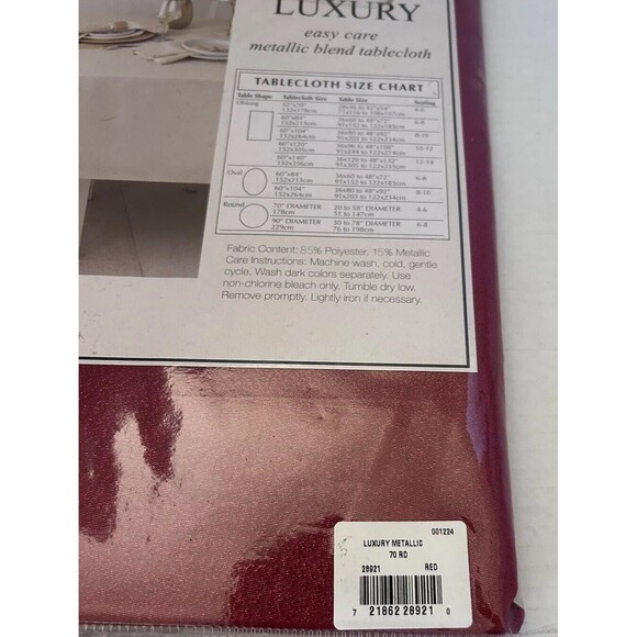 tablecloth metallic sparkle red 70in round Christmas - Picture 4 of 6